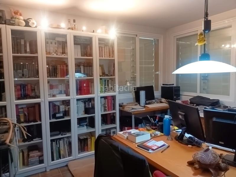 Foto c328ba5d-0728-4f88-b5ee-99472d955189. Chalet with heating parking in Ciutat Jardí Lleida