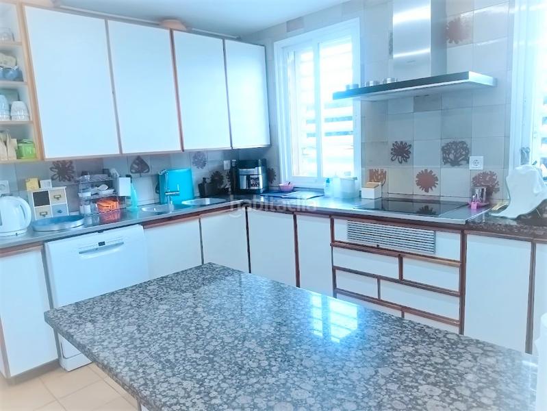 Foto b138db83-3330-4d84-b3ac-da5b624ce557. Chalet con riscaldamento parcheggio in Ciutat Jardí Lleida