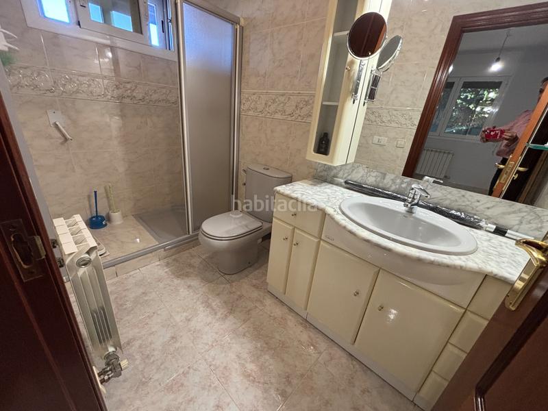 Foto 930225bb-6fb3-4ba6-89e9-7dc1b5e80ea1. Chalet mit heizung parking in Ciutat Jardí Lleida