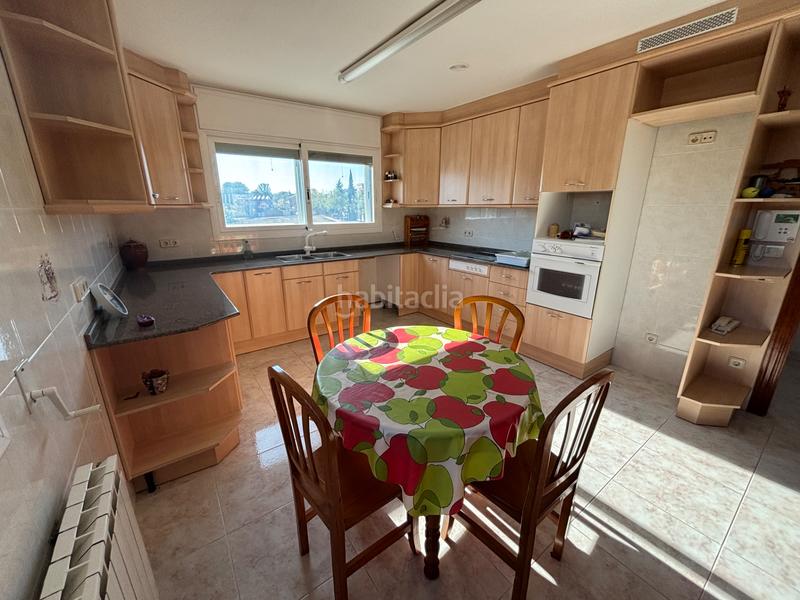 Foto cdd1e43a-2ba7-49e1-a6e3-31b97662bba1. Chalet with heating parking in Ciutat Jardí Lleida