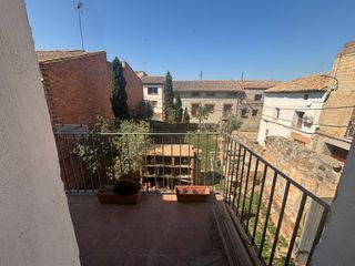 Casa en Sarroca de Lleida