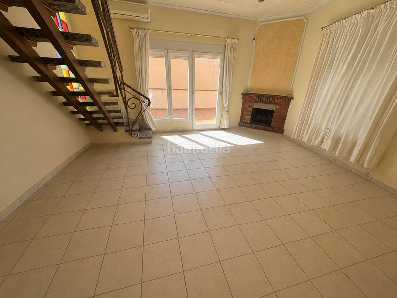Foto d1497047-f974-43e4-b7b1-7af168ce57aa. Casa con camino riscaldamento parcheggio in Alcoletge