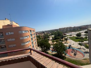 Lloguer Apartament a Príncep de Viana-Clot-Xalets Humbert Torres