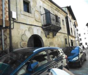 Casa  Calle ramon cepeda. Casa solariega del siglo xvi