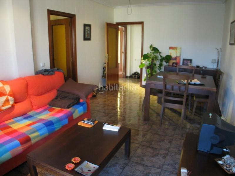 Foto 9345b71a-affc-4b8c-aa0f-a18256bf926a. Piso  en avd dolores ibarruri en Zona Norte - Hospital - Urbanizaciones Plasencia