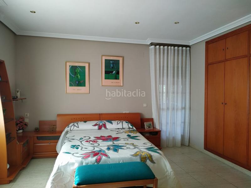 Foto 2db53d5b-58ff-4b67-9859-b8e5d6c8d1d8. Casa a schiera con riscaldamento parcheggio piscina in Plasencia