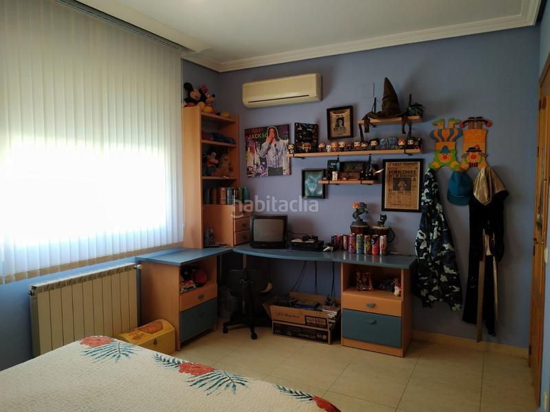 Foto 898a6ec1-8b8e-4340-9bd3-c1b4d55fc436. Casa a schiera con riscaldamento parcheggio piscina in Plasencia