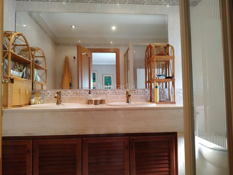 Foto 9a36c65c-73f0-4eec-be2e-1e08f4c69145. Casa a schiera con riscaldamento parcheggio piscina in Plasencia