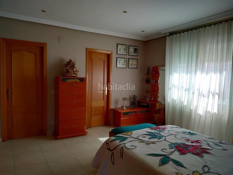 Foto c3841b92-fa45-4530-85ac-0efe348fe56f. Casa a schiera con riscaldamento parcheggio piscina in Plasencia