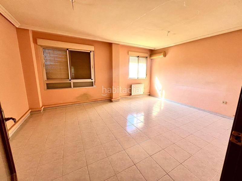 Foto e9c14580-b216-49e9-8b3a-3f5479290847. Piso  en dolores ibarruri en Zona Norte - Hospital - Urbanizaciones Plasencia