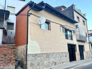 Casa  Calle jose antonio. Casa en el valle del jerte en el rebollar