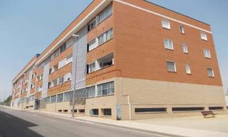 Geschäftsraum in Montesol - Mejostilla. Promoción de locales y plaza de parking en caceres.