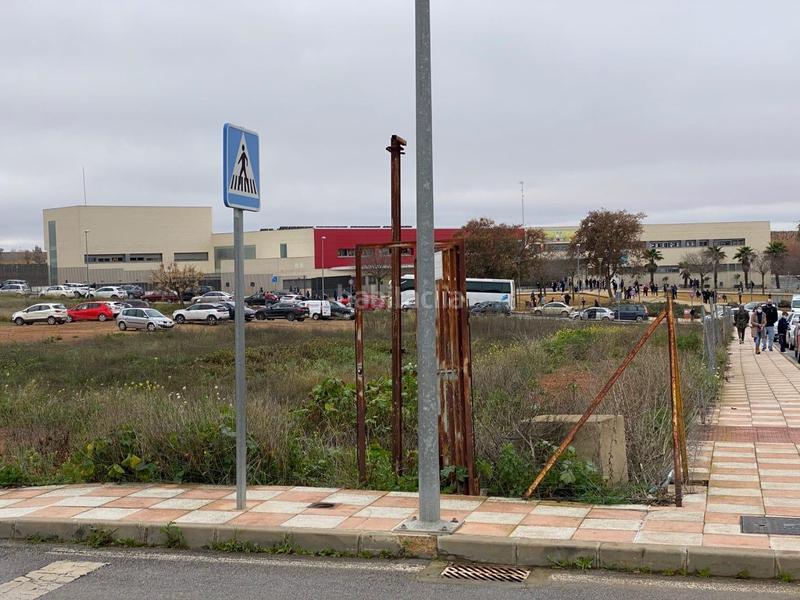 Foto e2f81ef5-2eb9-444b-82b3-356a1daa3fc6. Residential plot in Almendralejo