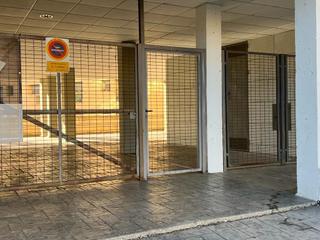 Aparcament cotxe  Calle julian besteiro. Garaje en san antón la data, plasencia!