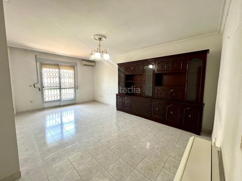 Foto 54519f4b-3743-4e10-8106-c1156a16f627. Appartamento con riscaldamento in Los Pinos - El Pilar Plasencia
