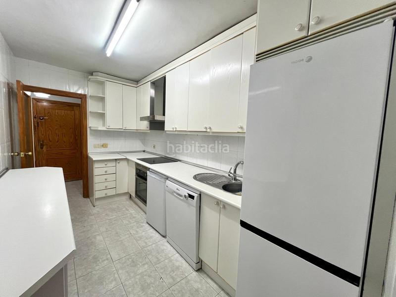 Foto 75ec36f9-0d5e-47c5-97b7-ba8ed2419923. Appartamento con riscaldamento in Los Pinos - El Pilar Plasencia