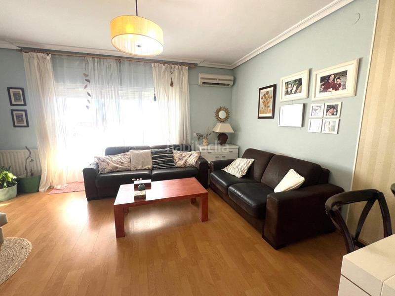 Foto 56db7e44-7a30-40b4-8ed3-954968374b55. Reihenhaus mit heizung parking in Los Pinos - El Pilar Plasencia