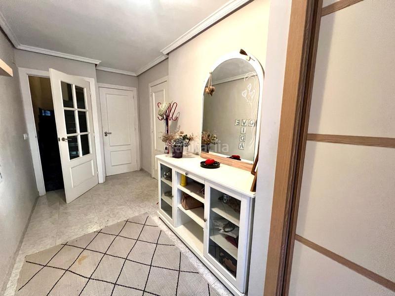 Foto 71d27356-8942-432e-adc9-15e932e570fa. Reihenhaus mit heizung parking in Los Pinos - El Pilar Plasencia