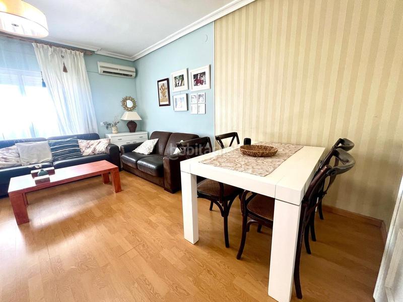 Foto bba5a262-28f3-4822-860b-fd2537016cf0. Reihenhaus mit heizung parking in Los Pinos - El Pilar Plasencia