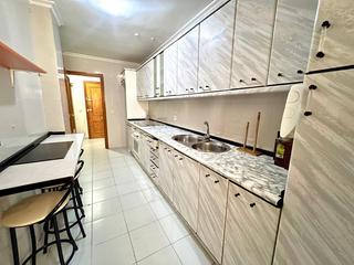 Appartement  Calle alonso paredes. Piso en zona de avd. extremadura