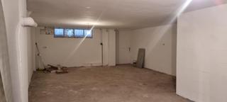 Autoparkplatz  Calle ronda del salvador -sor valentina miron. Local destinado a garaje con entrada por sor valentina miron