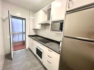 Miete Etagenwohnung  Calle manuel revilla castan. Precioso piso en miralvalle