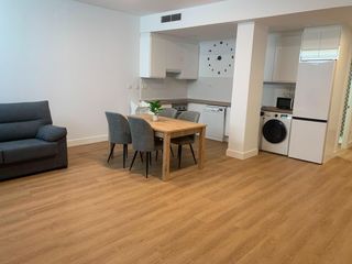 Location Appartement  Calle calle eladio mozas santamera. Piso moderno en alquiler en miralvalle