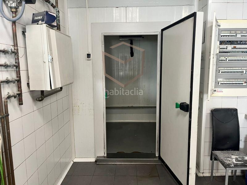 Foto 0011fab9-6bc1-4589-918c-2f08dca0ee13. Local comercial a batalla de bailén 17 a Villalba Estación Collado Villalba