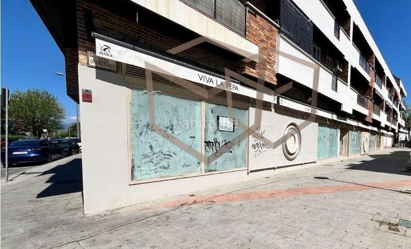 Foto 18470304-c274-4562-8973-e8dfb9bd51c7. Local comercial a batalla de bailén 17 a Villalba Estación Collado Villalba