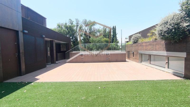 Foto 16f17ee2-cea5-48c6-b5a2-d126b94e25e1. Rent penthouse with heating parking pool in Somosaguas Pozuelo de Alarcón