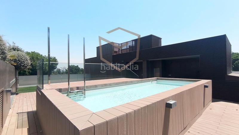 Foto 2347b2fb-7b15-42e3-95ff-188e51bbadbd. Rent penthouse with heating parking pool in Somosaguas Pozuelo de Alarcón