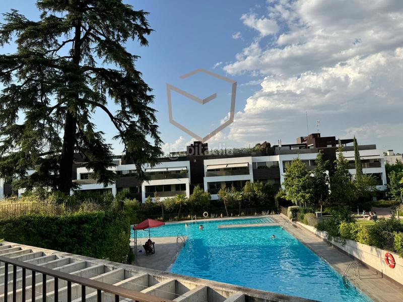 Foto f4e43469-c492-4e23-856e-1c8293ae33a0. Rent penthouse with heating parking pool in Somosaguas Pozuelo de Alarcón