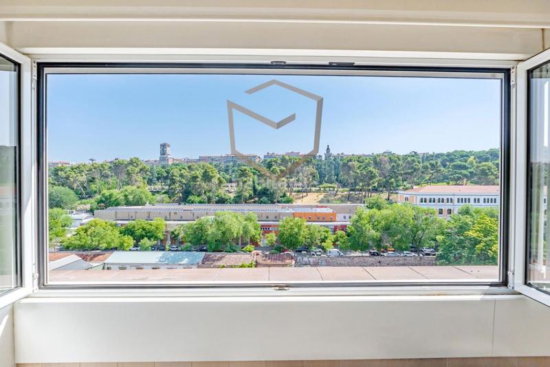 Foto 15aa38d2-2be6-45e2-b167-315082f64cd4. Etagenwohnung mit heizung parking pool in Casa de Campo Madrid