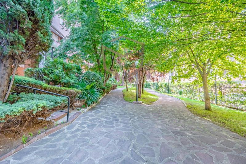 Foto 51968810-497a-4a50-b70d-469e978df601. Etagenwohnung mit heizung parking pool in Casa de Campo Madrid