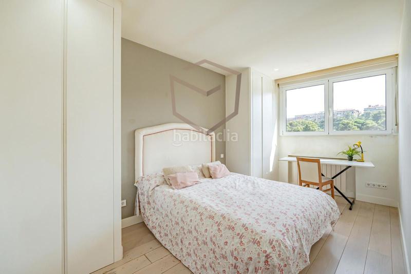 Foto bdf695d0-32a5-4ba2-8a53-19125317ddb6. Etagenwohnung mit heizung parking pool in Casa de Campo Madrid