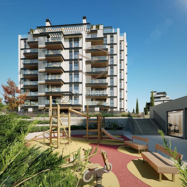 Foto 292694bd-fb2a-477c-ac58-1cc00e2744a9. Rent penthouse with heating parking pool in Pinar del Rey Madrid