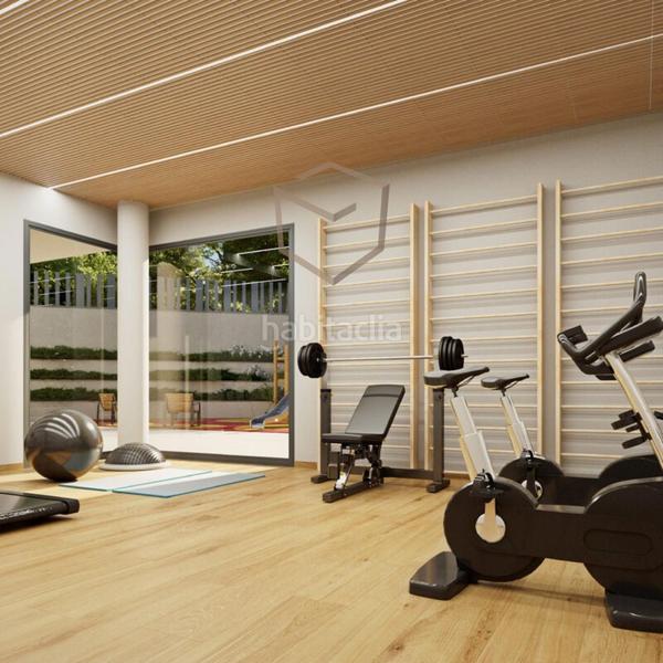 Foto 42ab3a1f-1a1f-46f1-a28c-a9b623357b0a. Rent penthouse with heating parking pool in Pinar del Rey Madrid