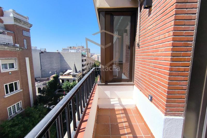 Foto 3d55a661-b7ef-4f3d-9fb3-e1b0ba723383. Piso en Trafalgar Madrid