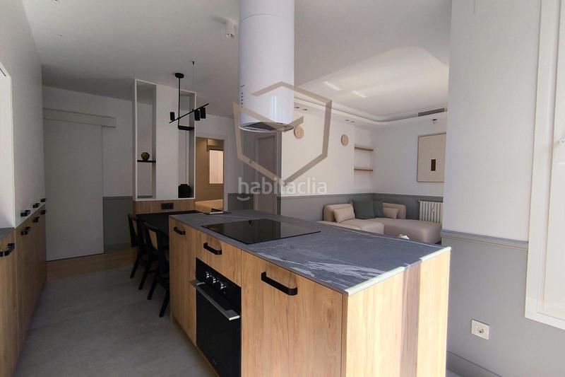 Foto c725b4a5-f1e9-47cb-a8d0-ba43c2eb7063. Piso en Trafalgar Madrid