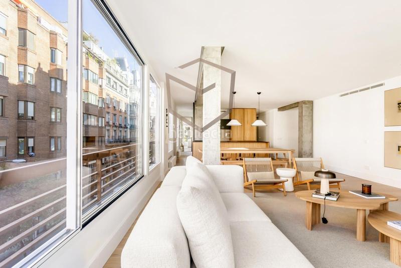 Foto e6ab1b9b-659b-4168-9fee-f137f4610159. Appartamento con parcheggio in Castellana Madrid