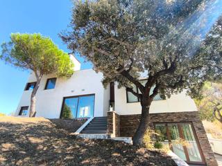 Miete Chalet in Montealina. En pozuelo de alarcón