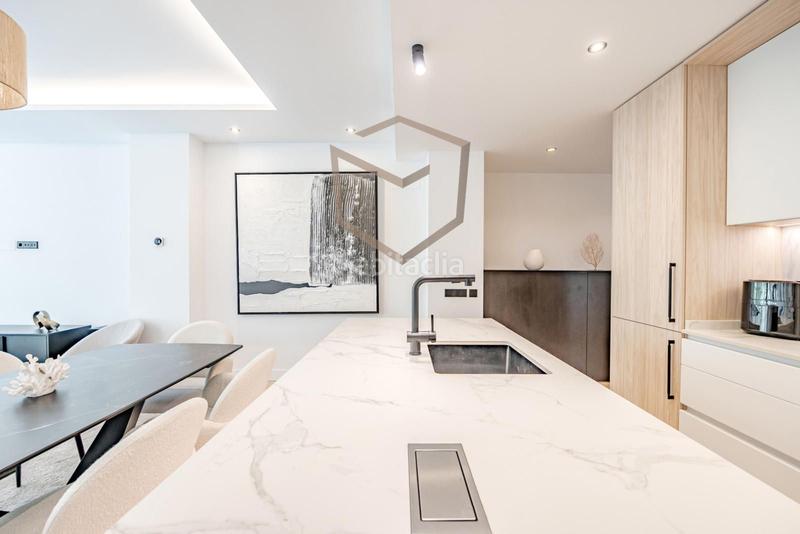 Foto c7bc8c6e-be71-413c-80ae-45d8e6a566a8. Etagenwohnung mit heizung in Cuatro Caminos - Azca Madrid