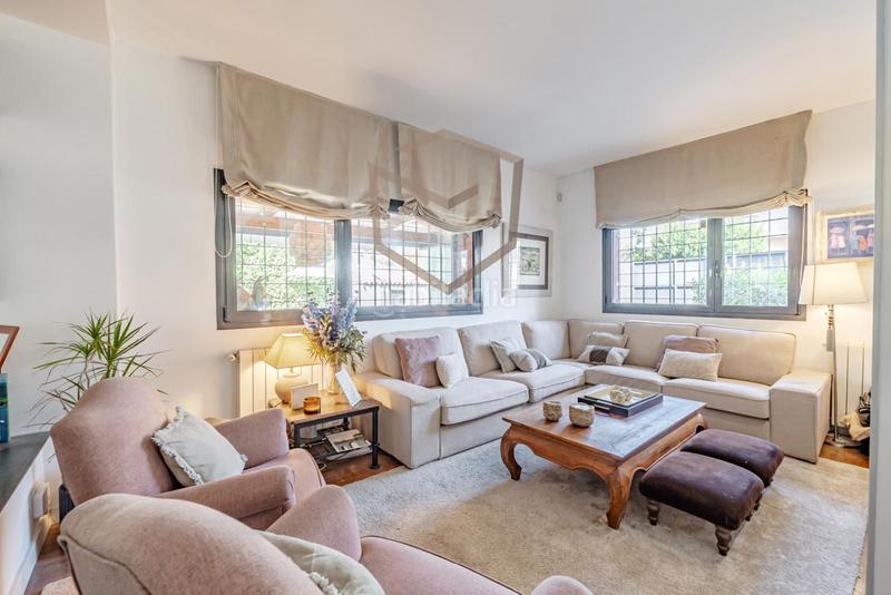 Foto 3338802b-e315-4fbf-bd84-e609916e20fd. Chalet avec chauffage parking piscine dans Pueblo Pozuelo de Alarcón