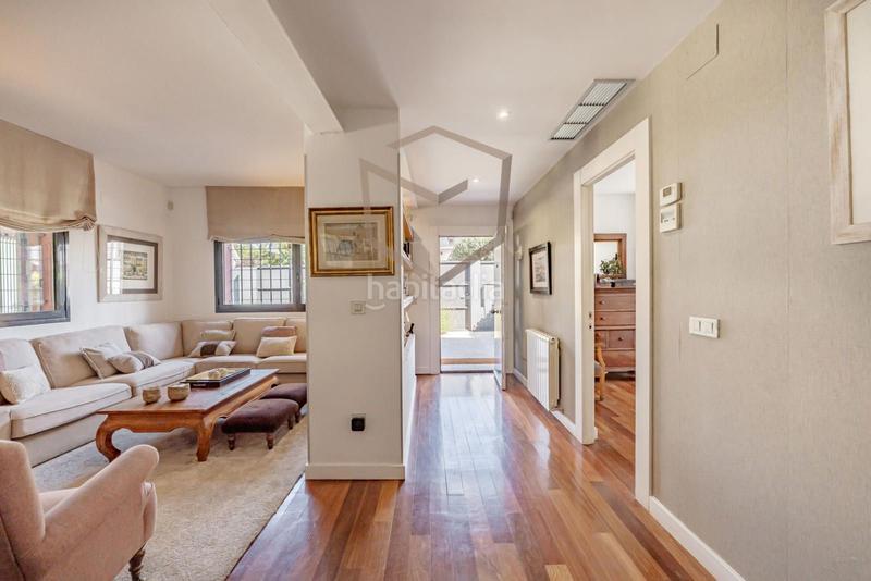 Foto d02a3869-6d79-43f8-b7c7-6f3eaf05a039. Chalet avec chauffage parking piscine dans Pueblo Pozuelo de Alarcón