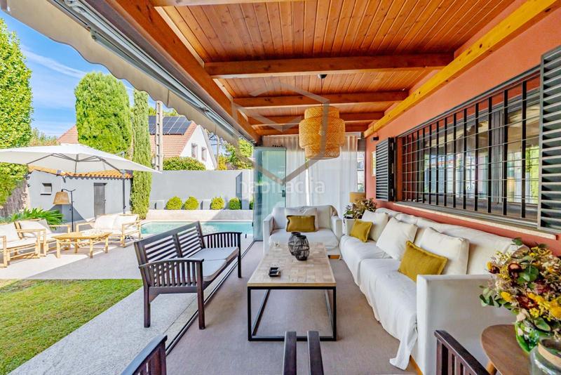 Foto d64da1f2-bc42-4302-9464-50836564783e. Chalet avec chauffage parking piscine dans Pueblo Pozuelo de Alarcón