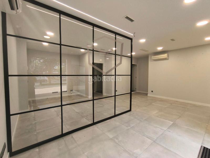 Foto dc54f1c6-f181-4680-928a-43d3103885ce. Lloguer local comercial a Avenida Europa Pozuelo de Alarcón