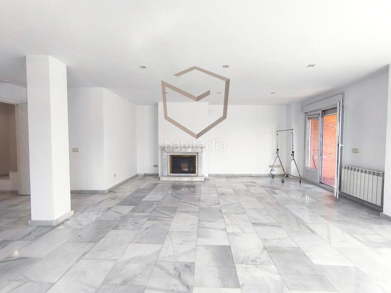 Foto 8daef4c8-b87f-4997-a30e-1df9f9c2125a. Alquiler chalet en Peñagrande Madrid