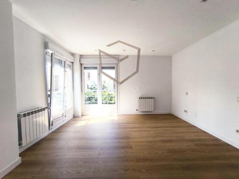 Foto 4e137106-5754-48af-a437-c223ca6c07ab. Rent chalet with heating parking in Peñagrande Madrid