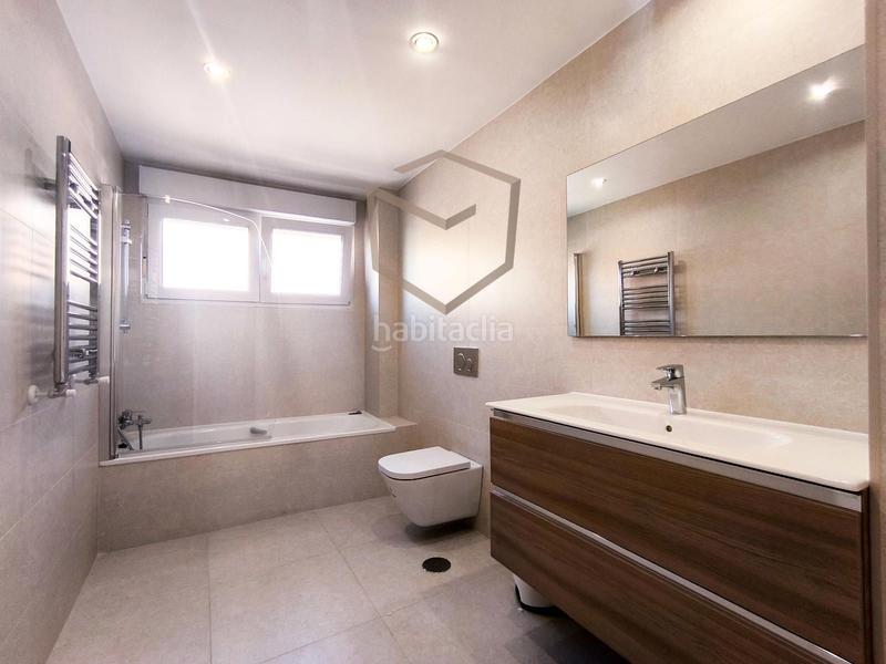 Foto dc90d1f7-2630-487a-955b-ca2fd9e4f69d. Rent chalet with heating parking in Peñagrande Madrid