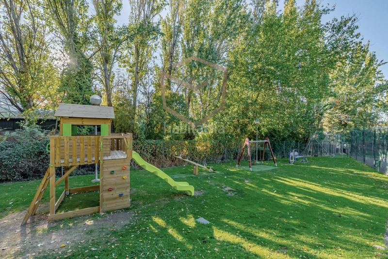 Foto 21489f87-49ba-4d64-9e05-6aa4e979cba4. Appartamento con riscaldamento parcheggio piscina in La Moraleja